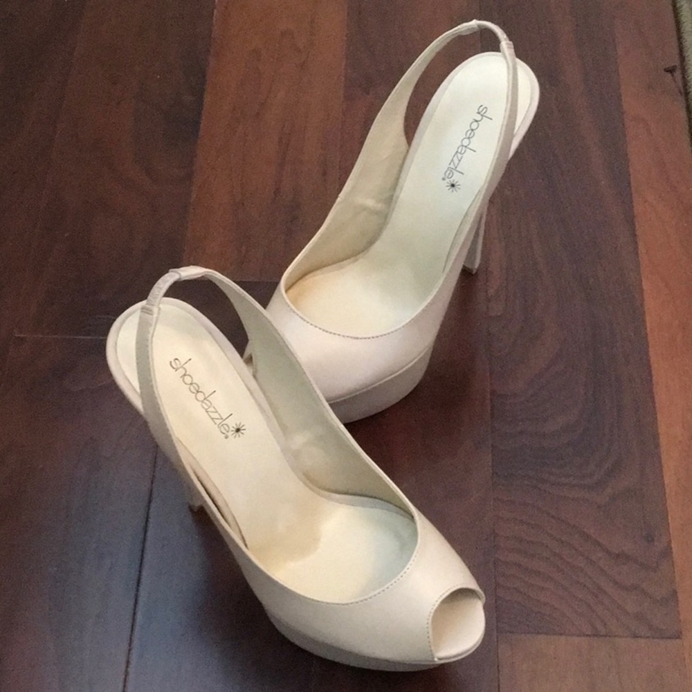 Beige heels